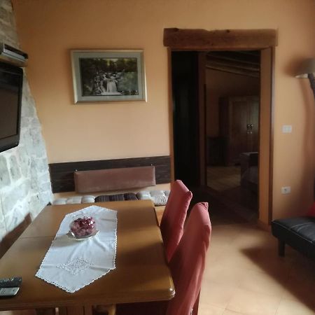 House Roko Villa Zminj Luaran gambar