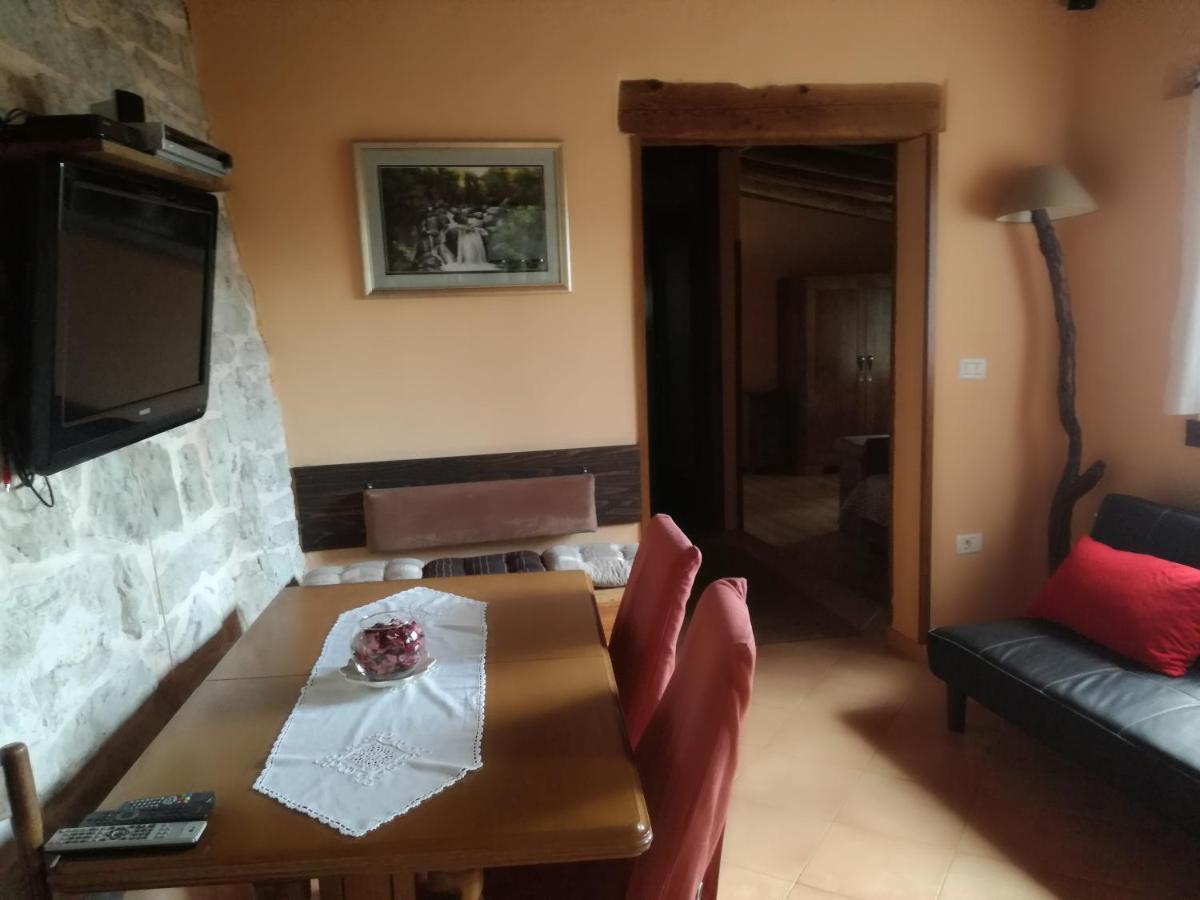 House Roko Villa Zminj Luaran gambar
